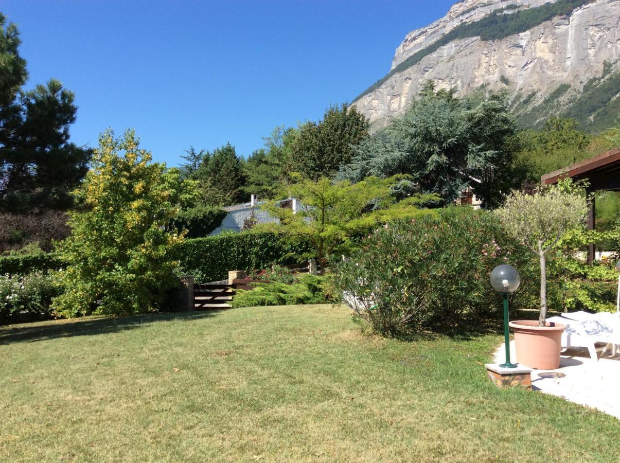 Villa Avec Vue Biviers Esterno foto